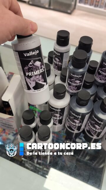 Tenemos reposición de @vallejocolors con imprimaciones en diferentes colores y algunos tonos básicos de pintura que estaban agotados y el libro de BSL de True Metallic Metal

#wargame #vallejo #bsl #truemetallicmetal #warhammer #primer