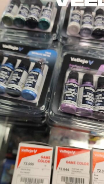 Llega reposición de los nuevos #truemetallicmetal de #vallejo con unos colores y tonos muy interesantes para esas armaduras y tonos diferentes que querais dar a vuestras figuras
Pasaros por nuestra web cartooncorp.es o por nuestra tienda en valencia en la calle guillem de castro 53

#warhammer #pintura #tmm