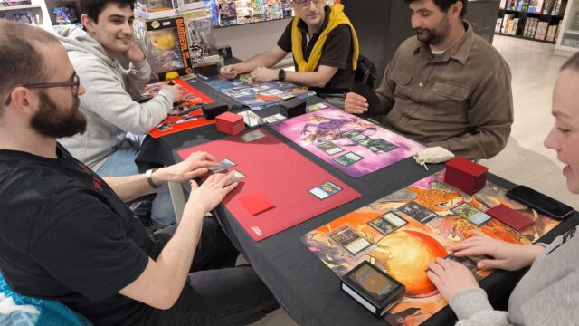 Semana cargada de eventos y disfrutando jugando #magicthegathering 
Esta semana hemos tendio #commander duel y casual, no dejes de pasar por nuestro blog para ver tanto las barajas ganadoras como el resto de fotos