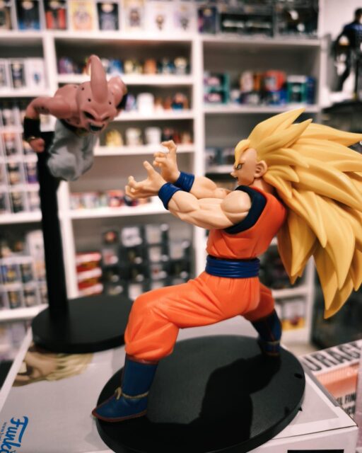 Revive uno de los momentos mas epicos de dragon ball, con la pelea de Magin Buu y Goku en modo Super saiyan 3

Pásate por la tienda en Guillem de castro 53 o por nuestra web cartooncorp.es y consíguelas