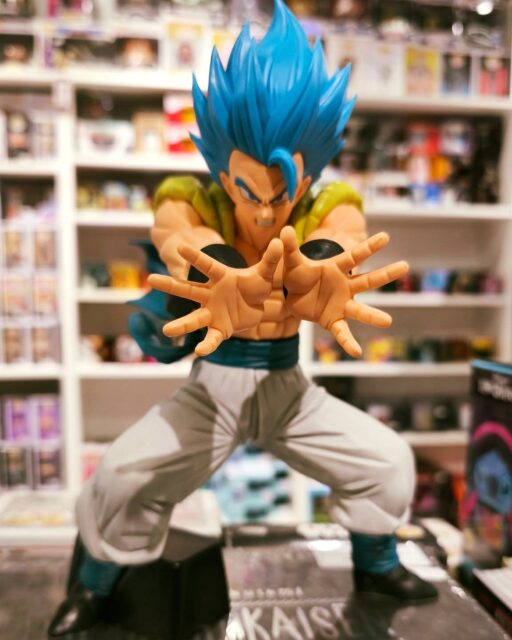 ¡ Llega la fusión definitiva !
La unión de #goku y #vegeta puede estar en tu colección con #banpresto y su línea de mayor tamaño #grandista 
Pasate por la tienda a verla en Guillem de Castro 53, o por nuestra web cartooncorp.es

👉 https://cartooncorp.es/merchandising-friki-y-figuras-de-series/48676-gogeta-dragon-ball-z-super-grandista.html