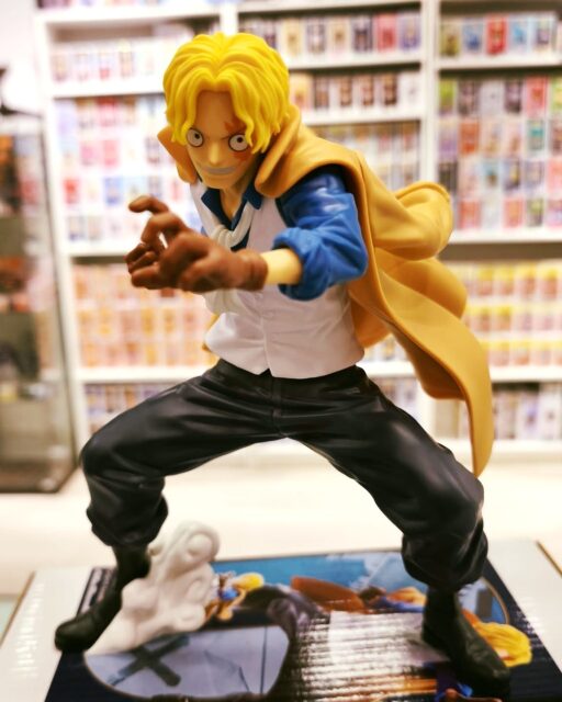 Lucha junto a #sabo en el Ejercito de Liberación, y luego ve a por el #onepiece 

Pásate por la tienda en Guillem de castro 53 o visita nuestra web cartooncorp.es para ver todas las figurfas