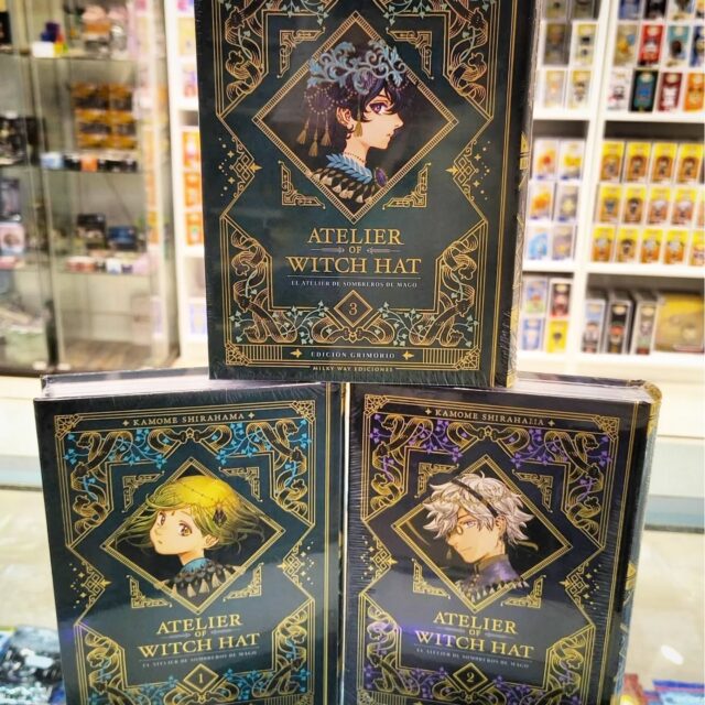 Volvemos a tener disponibles todos los tomos de la edición especial de atelier of witch hat 
Pasad por el vuestro antes de que se agoten