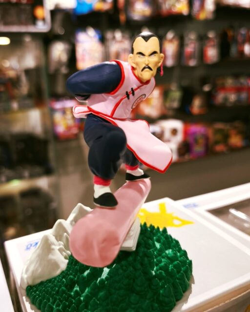 Uno de los grandes #villanos de #dragonball lo puedes tener en tu estantería viajando en la gran columna
Pásate por nuestra tienda en Guillem de Castro 53 o visita nuestra web cartooncorp.es para conseguir la tuya
