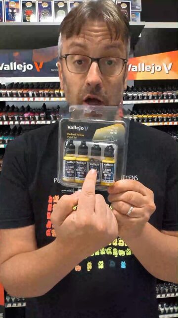toy toca hablar de #vallejo y de #modelismo con el nuevo pack de True Metallic Metal #Tmm del color #amarillo, uno de los colores mas complicados de trabajar y conseguir un gran resultado que con este pack se hace un poco más sencillo
no dejes de visitar nuestra web cartooncorp.es o pasate por nuestra tienda en Guillem de castro 53