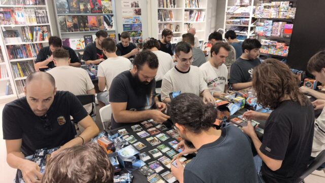 Comenzamos el dia con la presentación de Reality Fracture de #magicthegathering